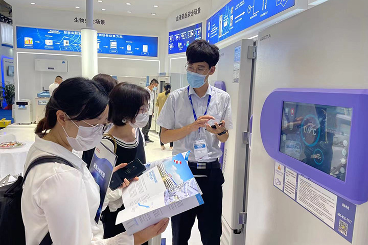 تُستخدم معداتنا العلمية والطبية على نطاق واسع دوليًا في مؤسسات البحث العلمي